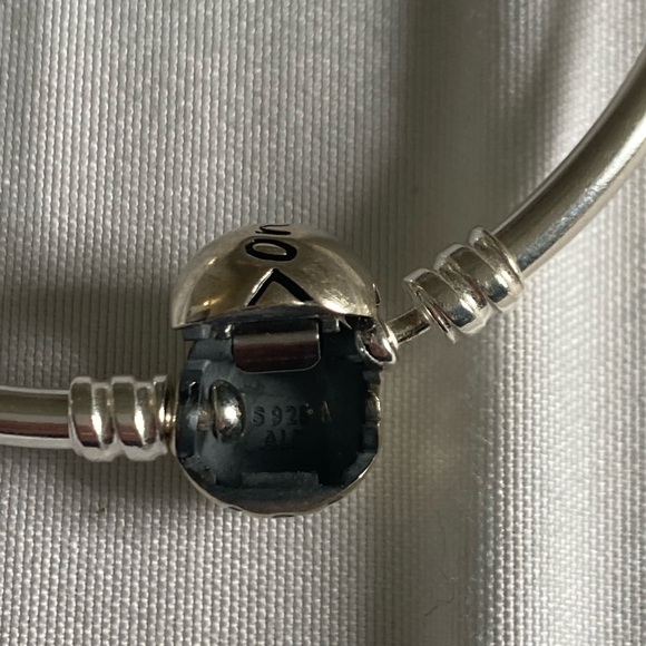 Pandora moments bracelet - Picture 5 of 6